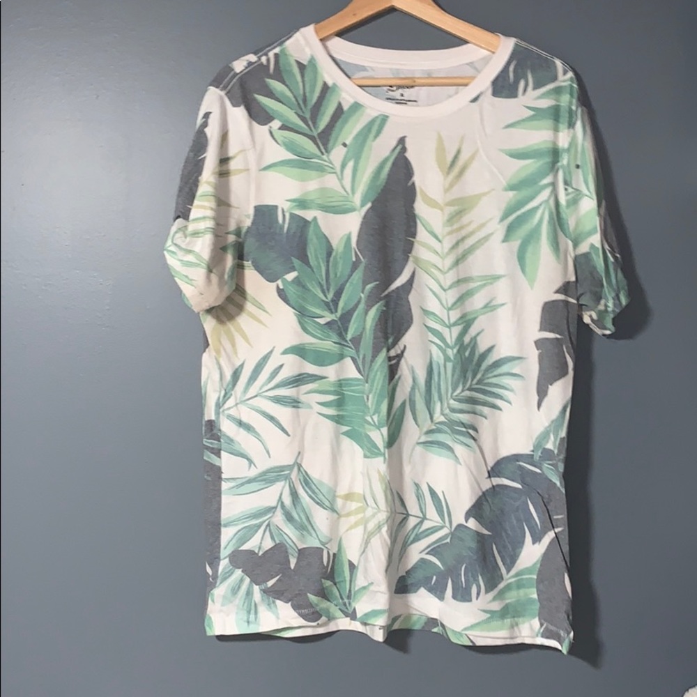 Men’s floral shirt